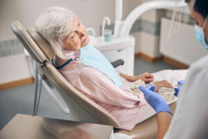 implantes dentales y osteoporosis